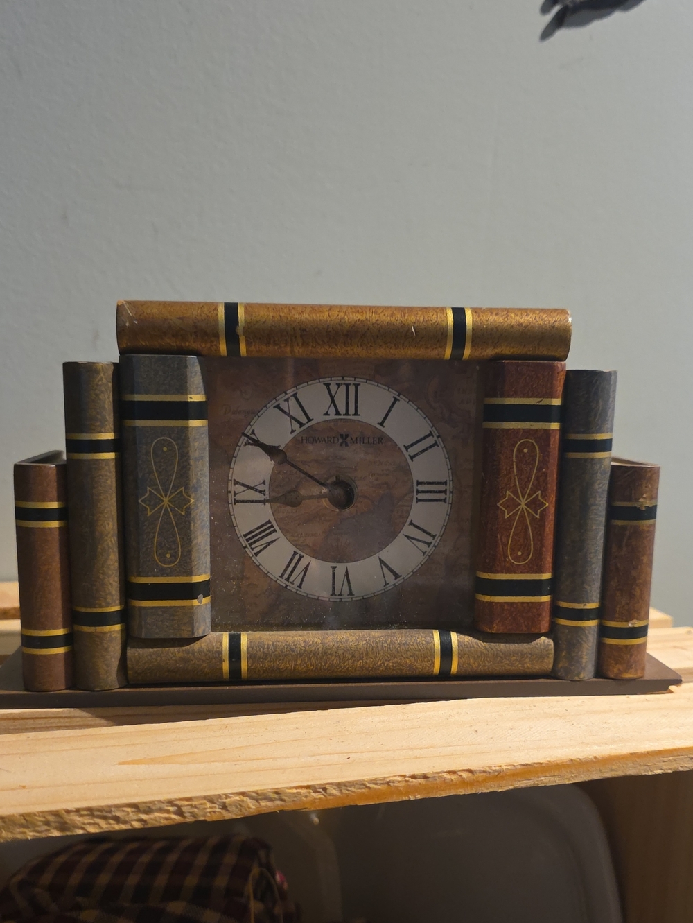 Howard Miller Book Clock Faux Books Library Mantel Roman Numeral Vintage Style D